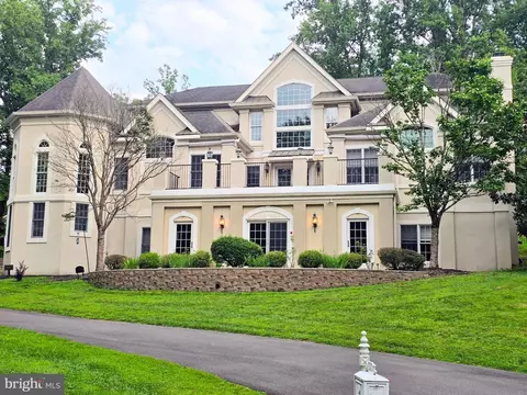 720 Foxtail Ct, New Hope, PA 18938