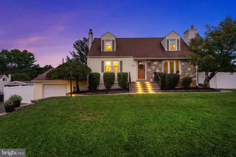 289 Rosewood Ave, Langhorne, PA 19047