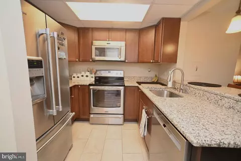 10105 Centennial Sta, Warminster, PA 18974
