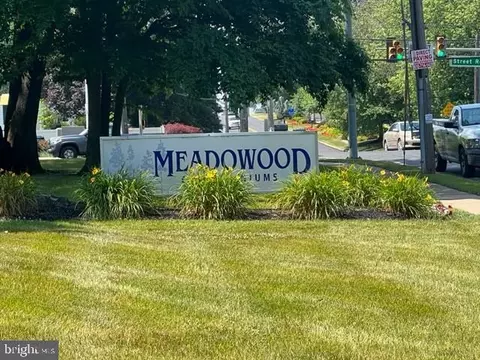 1575 W Street Rd #819, Warminster, PA 18974