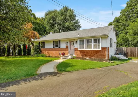 151 E Richardson Ave, Langhorne, PA 19047