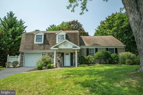 187 Buckshire Dr, Southampton, PA 18966