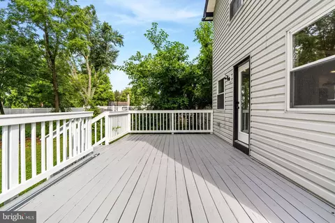 Exterior - 200 Maple St, Warminster, PA 18974 photo 6 of 9