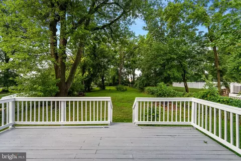 Exterior - 200 Maple St, Warminster, PA 18974 photo 7 of 9