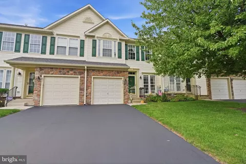 849 Geranium Dr, Warrington, PA 18976