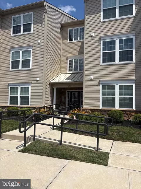 1503 Moore St #303, Bristol, PA 19007