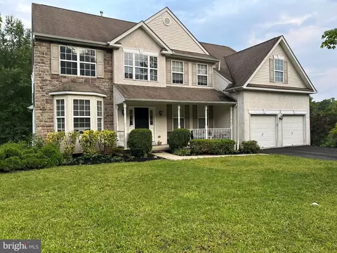 603 S 12th St, Sellersville, PA 18960