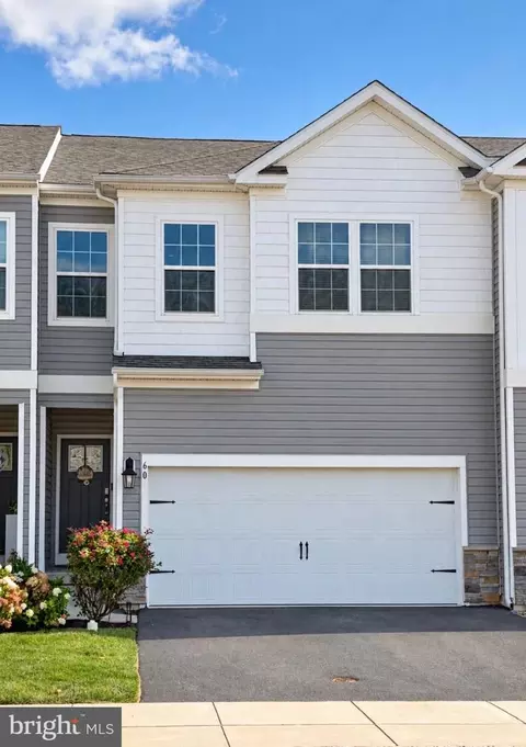 60 Fonthill Ct, Quakertown, PA 18951