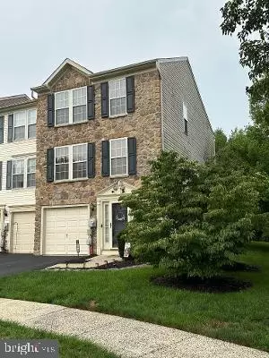 733 Waterway Ct, Quakertown, PA 18951