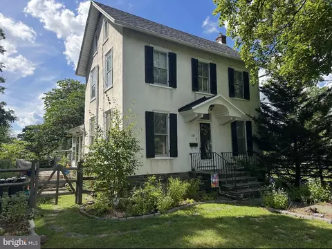 176 N Ambler St, Quakertown, PA 18951