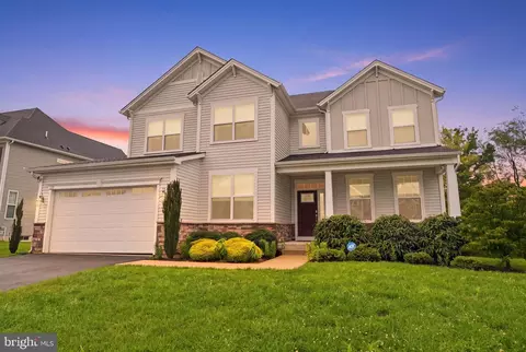 112 Derby Ln, Bensalem, PA 19020