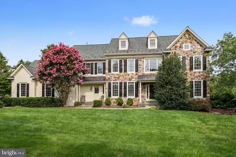 125 Muirfield Ln, Chalfont, PA 18914