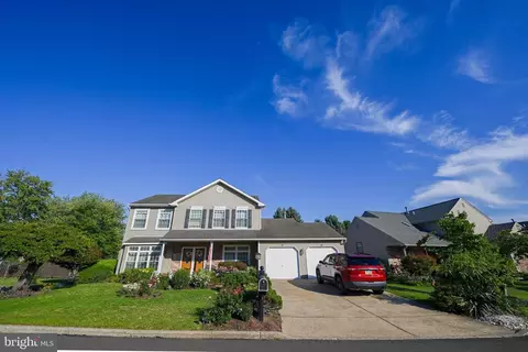 2446 New Market Sq S #S, Bensalem, PA 19020