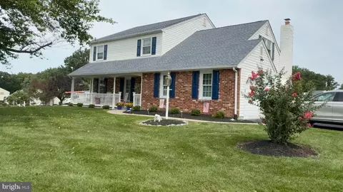 50 Penn Cir, Holland, PA 18966