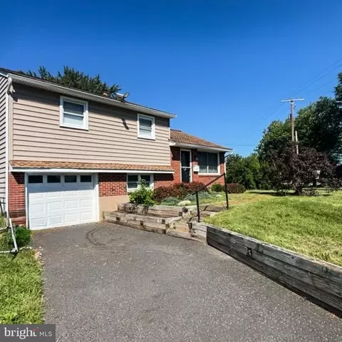 3 Nanlyn Ave, Sellersville, PA 18960