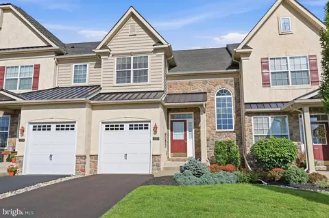 3217 Meadowview Cir #163, Furlong, PA 18925