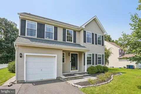 1432 Beverly Dr, Quakertown, PA 18951