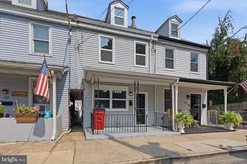 325 Wilson St, Bristol, PA 19007