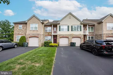 131 Ashley Dr, Feasterville Trevose, PA 19053