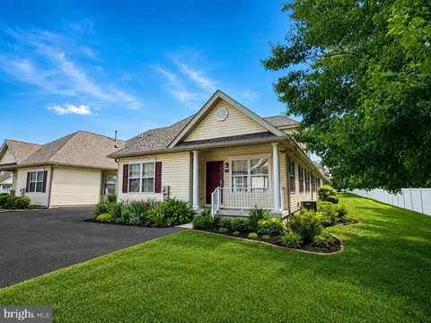 14 Regents Ct, Bensalem, PA 19020