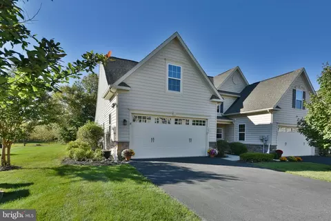 1239 Heron Ct, Quakertown, PA 18951