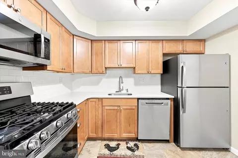 Kitchen - 909 Clover Pl, Warminster, PA 18974 photo 1 of 2