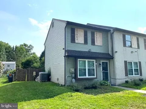 103 Redwood Dr, Quakertown, PA 18951