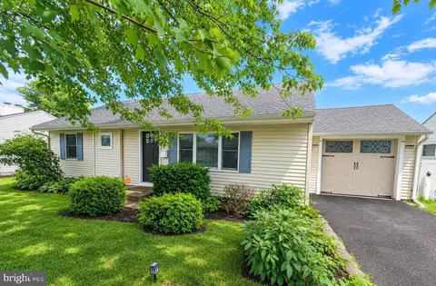 224 Guilford Rd, Fairless Hills, PA 19030
