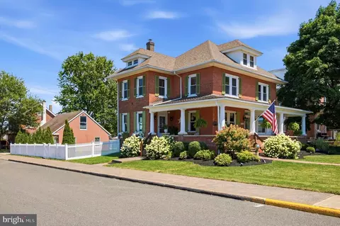 3 S Main St, Telford, PA 18969
