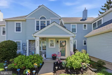367 Independence Dr, Southampton, PA 18966