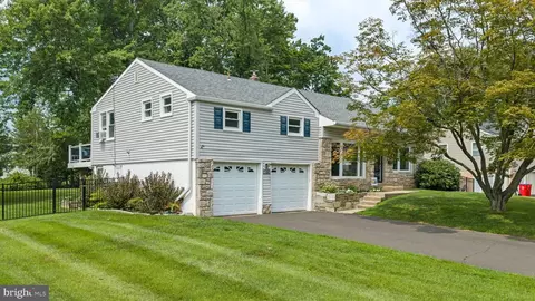 Exterior - 178 Willow Dr, Warminster, PA 18974 photo 2 of 7