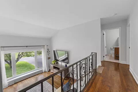 Entry Way - 178 Willow Dr, Warminster, PA 18974 photo 2 of 2