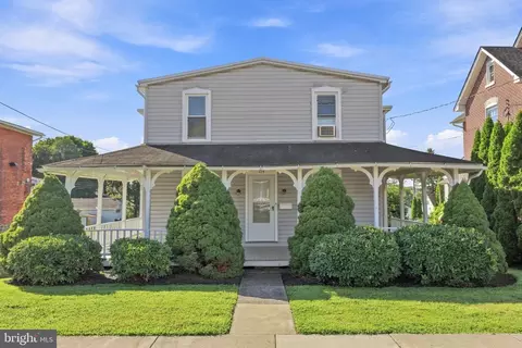 115 S 4th St, Perkasie, PA 18944