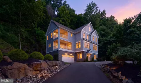 1855 River Rd, New Hope, PA 18938