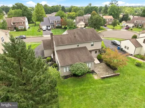 View/Area - 1066 Hackney Cir, Warrington, PA 18976 photo 6 of 13