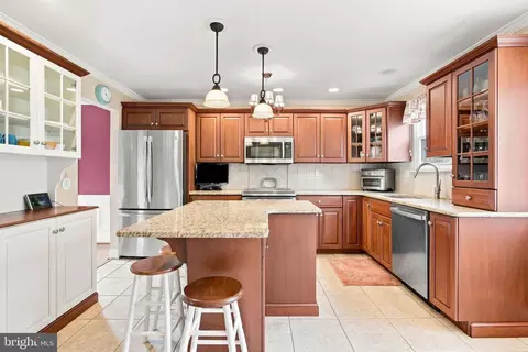 Kitchen - 1066 Hackney Cir, Warrington, PA 18976 photo 1 of 5