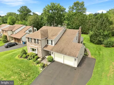 View/Area - 1066 Hackney Cir, Warrington, PA 18976 photo 3 of 13