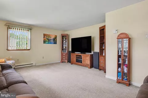 Living - 215 Maple St, Warminster, PA 18974 photo 1 of 2