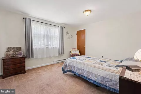 Bedroom - 215 Maple St, Warminster, PA 18974 photo 7 of 8