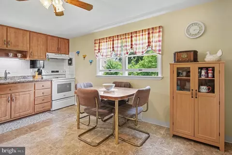 Other - 215 Maple St, Warminster, PA 18974 photo 7 of 16