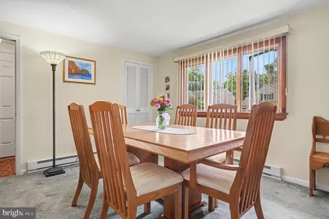 Dining - 215 Maple St, Warminster, PA 18974 photo 4 of 5
