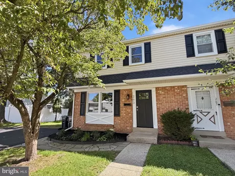 263 N Penrose St, Quakertown, PA 18951