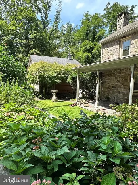3596 River Rd, Lumberville, PA 18933