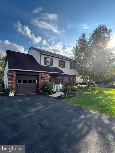 881 Depot Ln, Quakertown, PA 18951