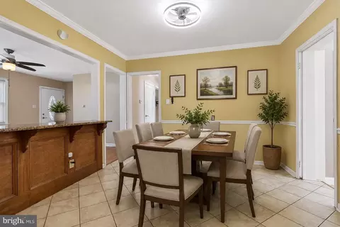 21 Ida Ave, Morrisville, PA 19067