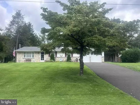 15 Robin Rd, Southampton, PA 18966