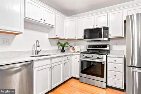 Kitchen - 322 Eagle Ct #206, Jamison, PA 18929 photo 2 of 3
