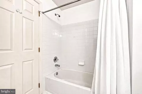 Bath - 322 Eagle Ct #206, Jamison, PA 18929 photo 4 of 4