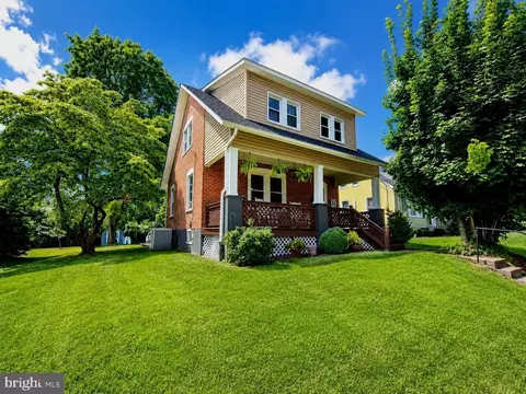 404 W Callowhill St, Perkasie, PA 18944