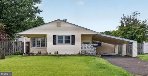 23 Disk Ln, Levittown, PA 19055